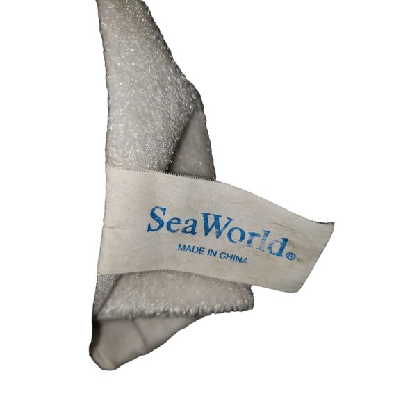 Seaworld Shamu Orca Whale Hand Puppet Plush Animal 12" Squeaker Toy Souvenir - Picture 4 of 4